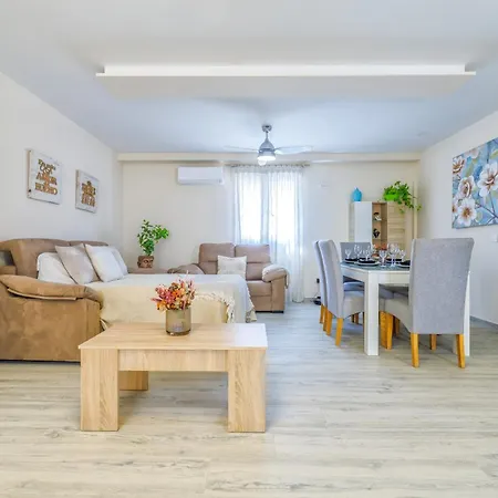 Casa El Califato De *